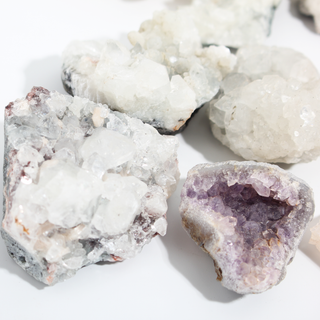 Zeolite Cluster 1.5"-3" - 24 Pieces Flat from Stonebridge Imports